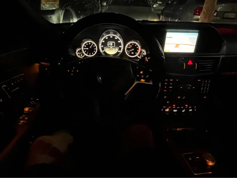 2011 Mercedes-Benz W212 E-Class - Image 8 of 14