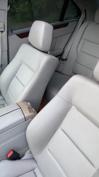 2011 Mercedes-Benz W212 E-Class - Image 10 of 12