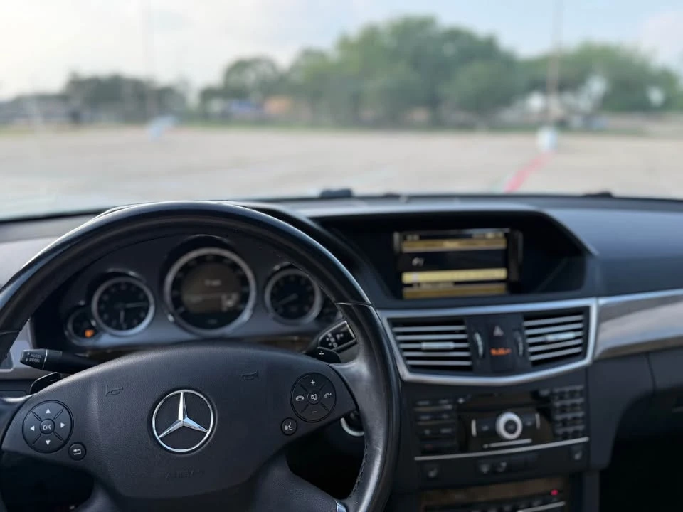 2011 Mercedes-Benz W212 E-Class - Image 10 of 17