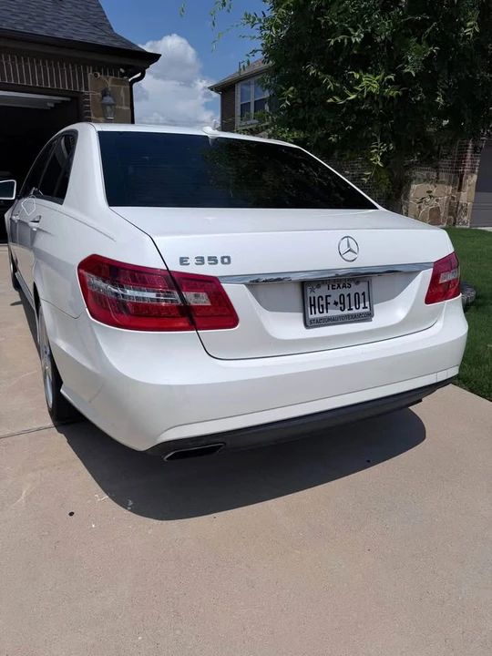 2011 Mercedes-Benz W212 E-Class - Image 2 of 5