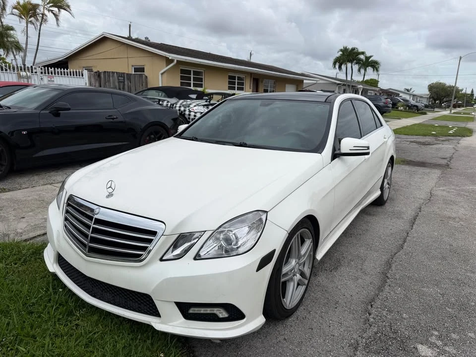 2011 Mercedes-Benz W212 E-Class - Image 5 of 8
