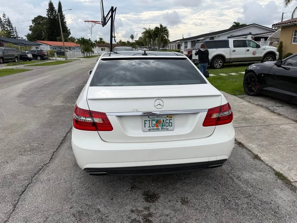 2011 Mercedes-Benz W212 E-Class - Image 3 of 8