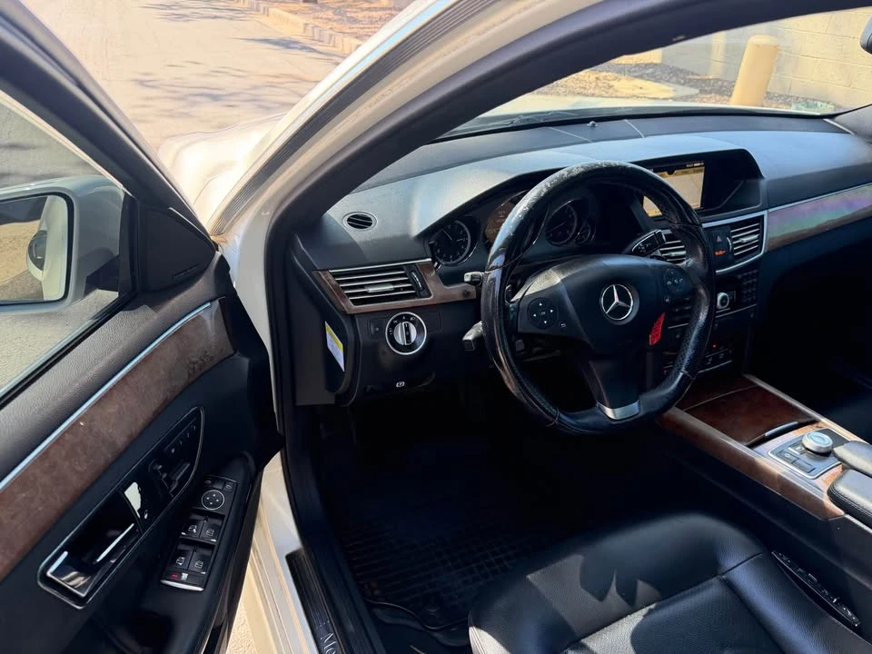 2011 Mercedes-Benz W212 E-Class - Image 9 of 20