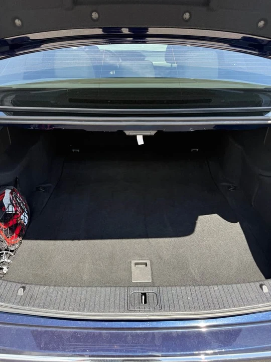 2011 Mercedes-Benz W212 E-Class - Image 7 of 10