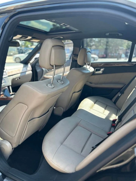 2011 Mercedes-Benz W212 E-Class - Image 14 of 15