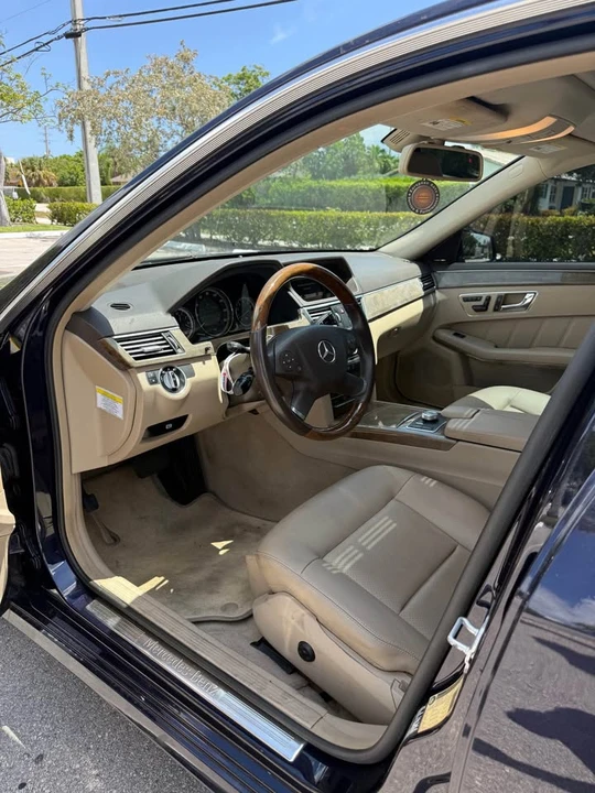 2011 Mercedes-Benz W212 E-Class - Image 9 of 10