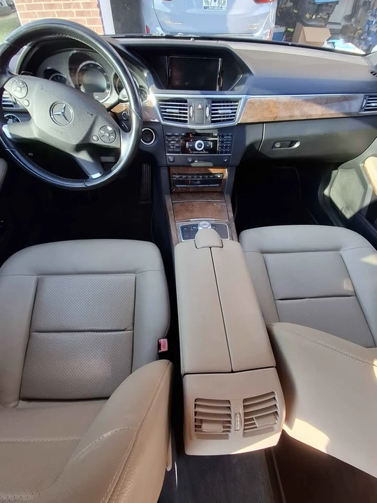 2011 Mercedes-Benz W212 E-Class - Image 5 of 8