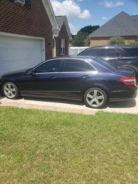 2011 Mercedes-Benz W212 E-Class - Image 2 of 8