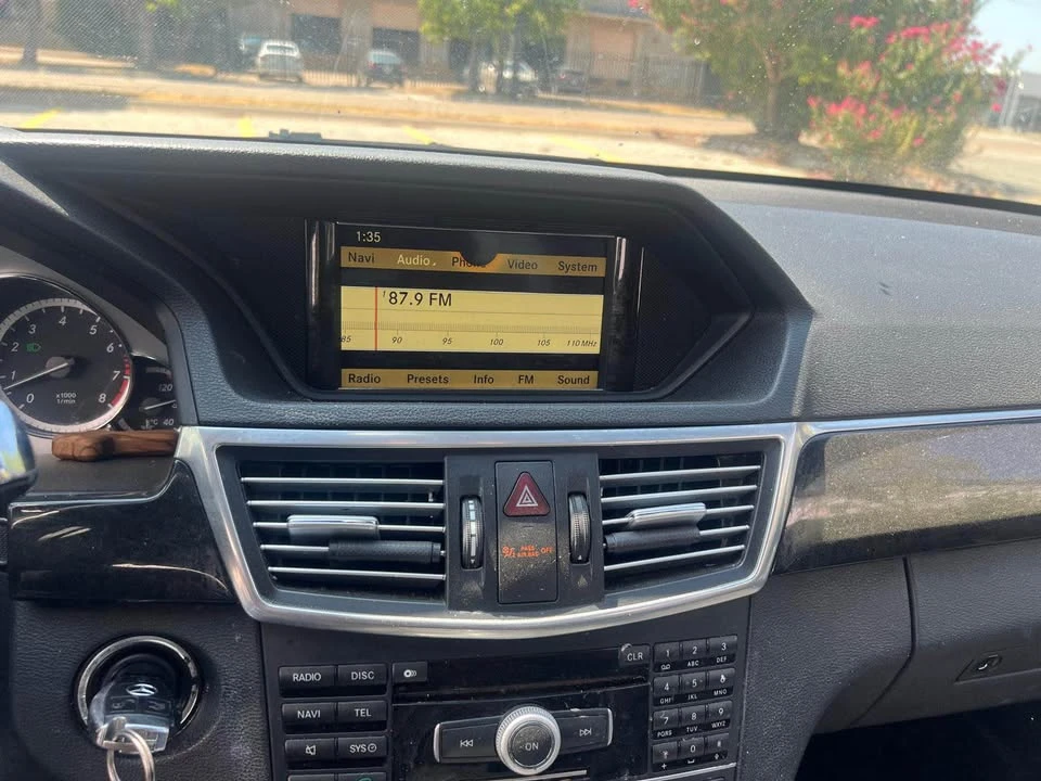 2011 Mercedes-Benz W212 E-Class - Image 11 of 13