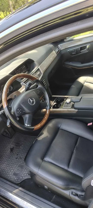2011 Mercedes-Benz W212 E-Class - Image 4 of 9