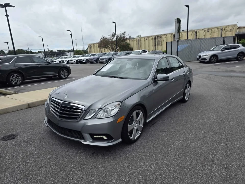 2011 Mercedes-Benz W212 E-Class - Image 2 of 18