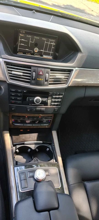 2011 Mercedes-Benz W212 E-Class - Image 5 of 9