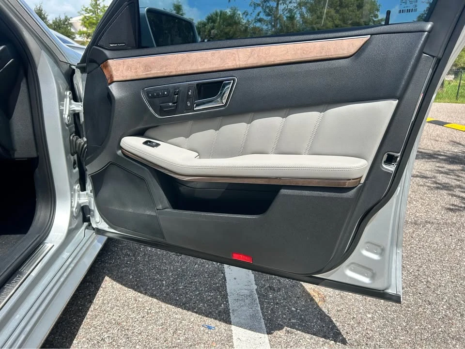2011 Mercedes-Benz W212 E-Class - Image 8 of 10