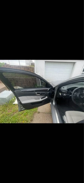 2011 Mercedes-Benz W212 E-Class - Image 11 of 14