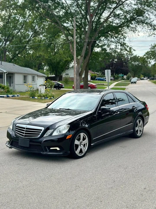 2011 Mercedes-Benz W212 E-Class - Image 2 of 13