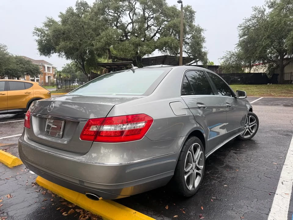 2011 Mercedes-Benz W212 E-Class - Image 6 of 14