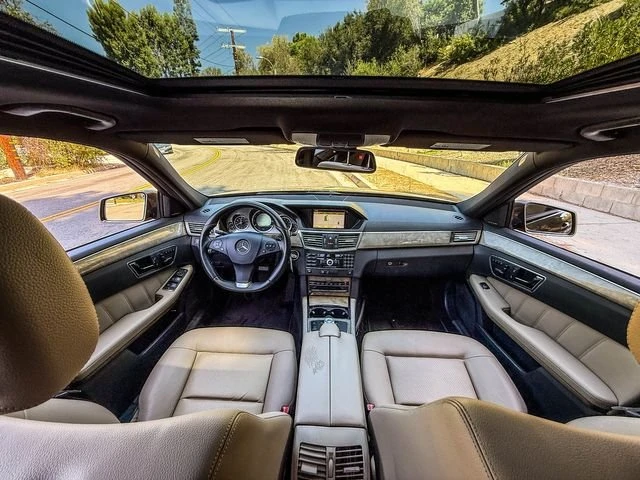 2011 Mercedes-Benz W212 E-Class - Image 7 of 20