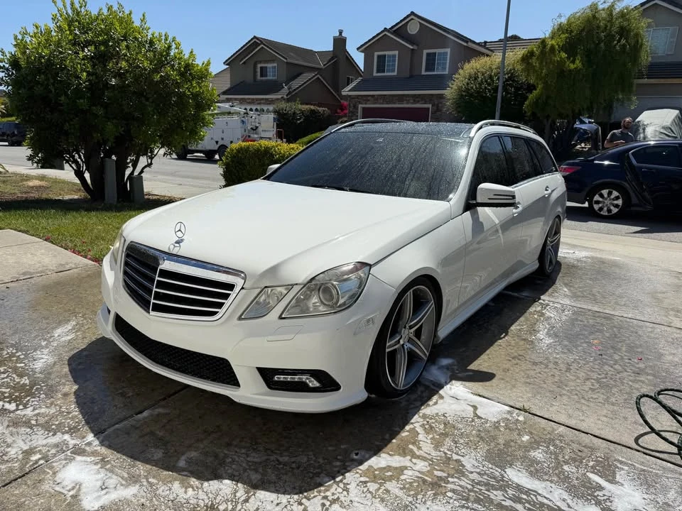 2011 Mercedes-Benz W212 E-Class - Image 4 of 16