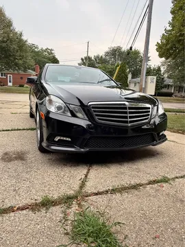2011 Mercedes-Benz E-Class E 550 4MATIC Sedan 4D
