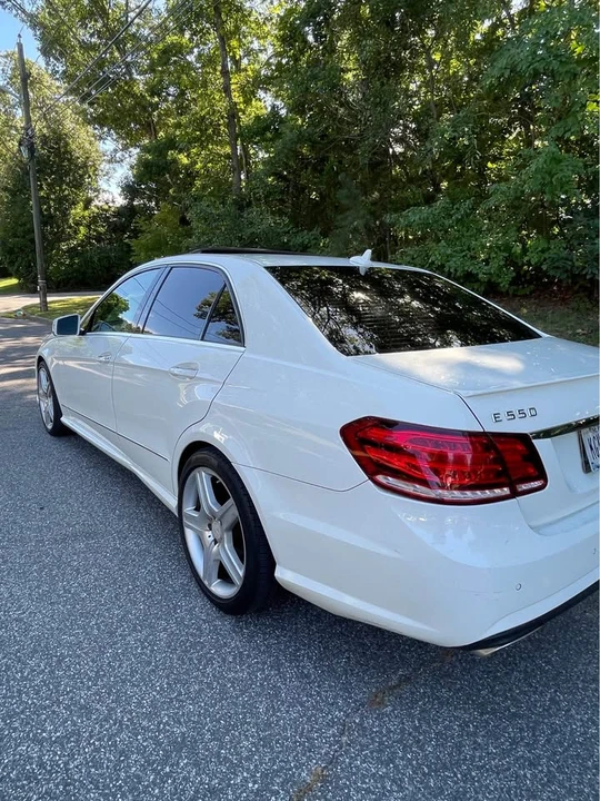 2011 Mercedes-Benz W212 E-Class - Image 3 of 13