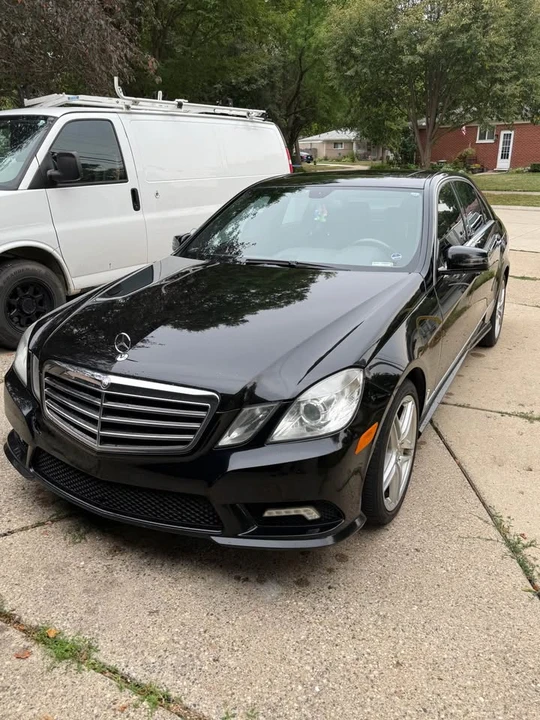 2011 Mercedes-Benz W212 E-Class - Image 2 of 4