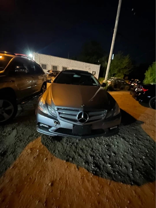 2011 Mercedes-Benz C207/A207 E-Class Coupe & Convertible - Image 9 of 11