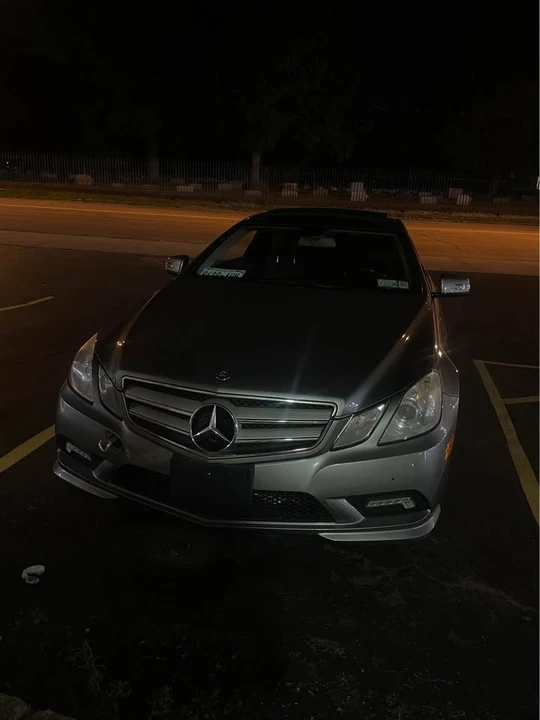 2011 Mercedes-Benz C207/A207 E-Class Coupe & Convertible - Image 2 of 11