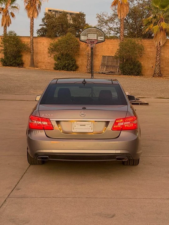 2011 Mercedes-Benz W212 E-Class - Image 6 of 15