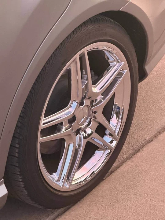 2011 Mercedes-Benz W212 E-Class - Image 9 of 15