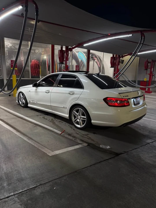 2011 Mercedes-Benz W212 E-Class - Image 13 of 15