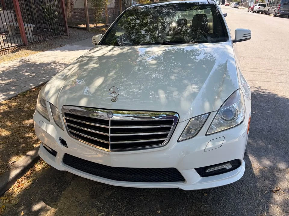 2011 Mercedes-Benz W212 E-Class - Image 2 of 7