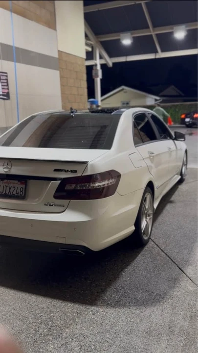 2011 Mercedes-Benz W212 E-Class - Image 14 of 15