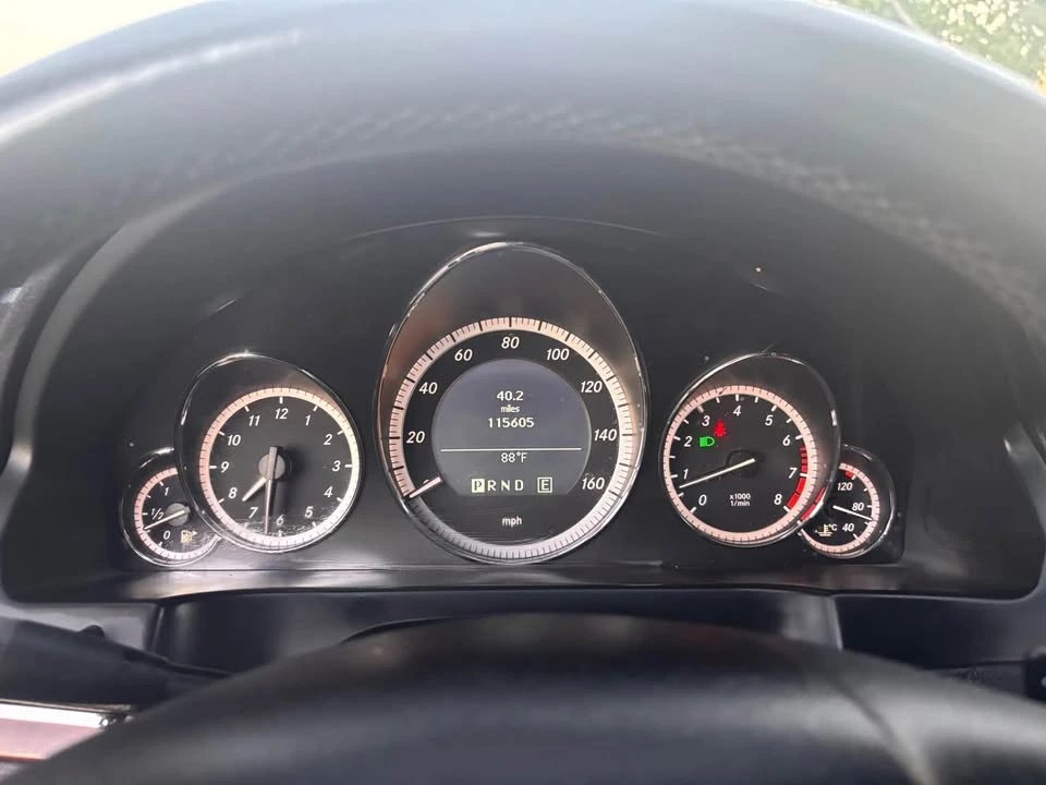 2011 Mercedes-Benz W212 E-Class - Image 13 of 17