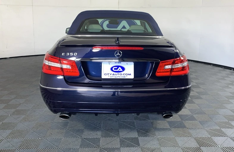 2011 Mercedes-Benz W212 E-Class - Image 11 of 12