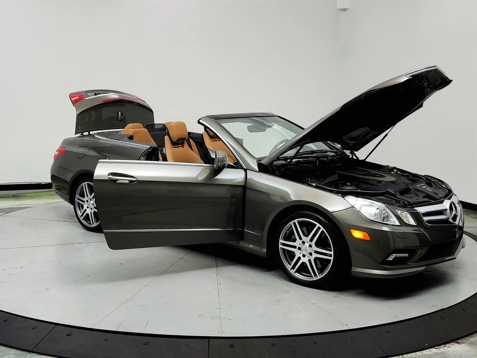 2011 Mercedes-Benz W212 E-Class - Image 10 of 12