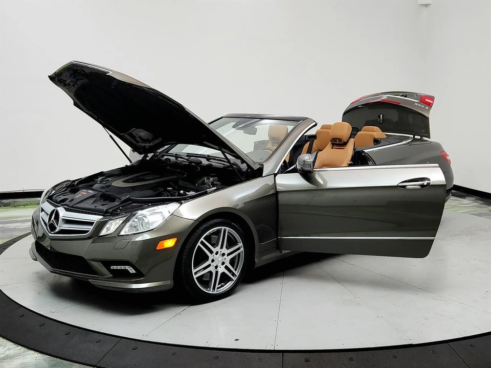 2011 Mercedes-Benz W212 E-Class - Image 9 of 12