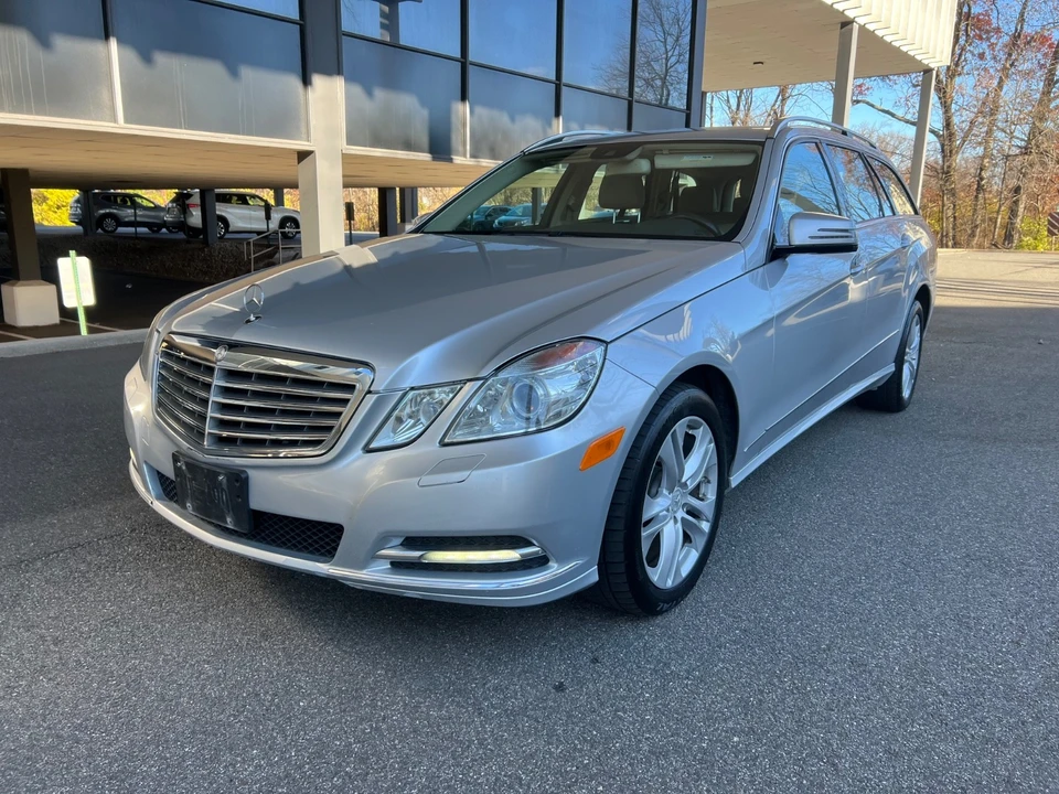 2011 Mercedes-Benz W212 E-Class - Image 6 of 21