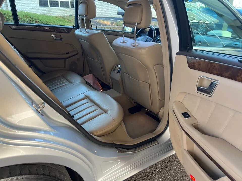 2011 Mercedes-Benz W212 E-Class - Image 16 of 21
