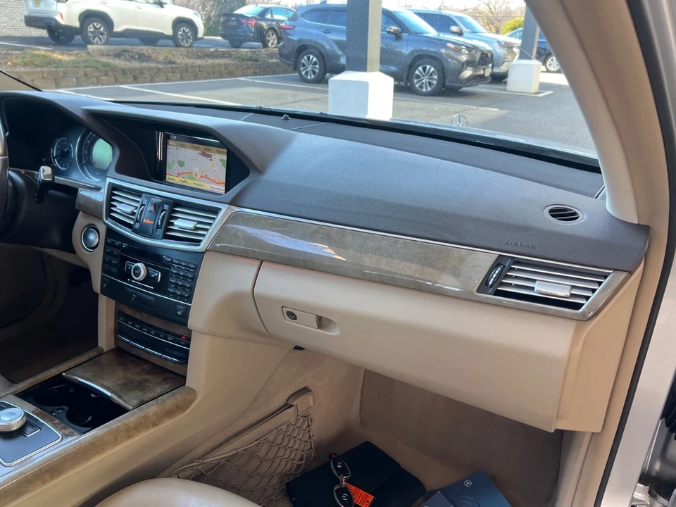2011 Mercedes-Benz W212 E-Class - Image 12 of 21