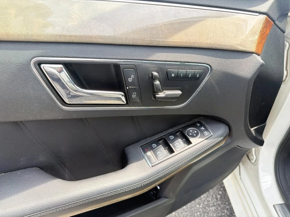 2011 Mercedes-Benz W212 E-Class - Image 9 of 15