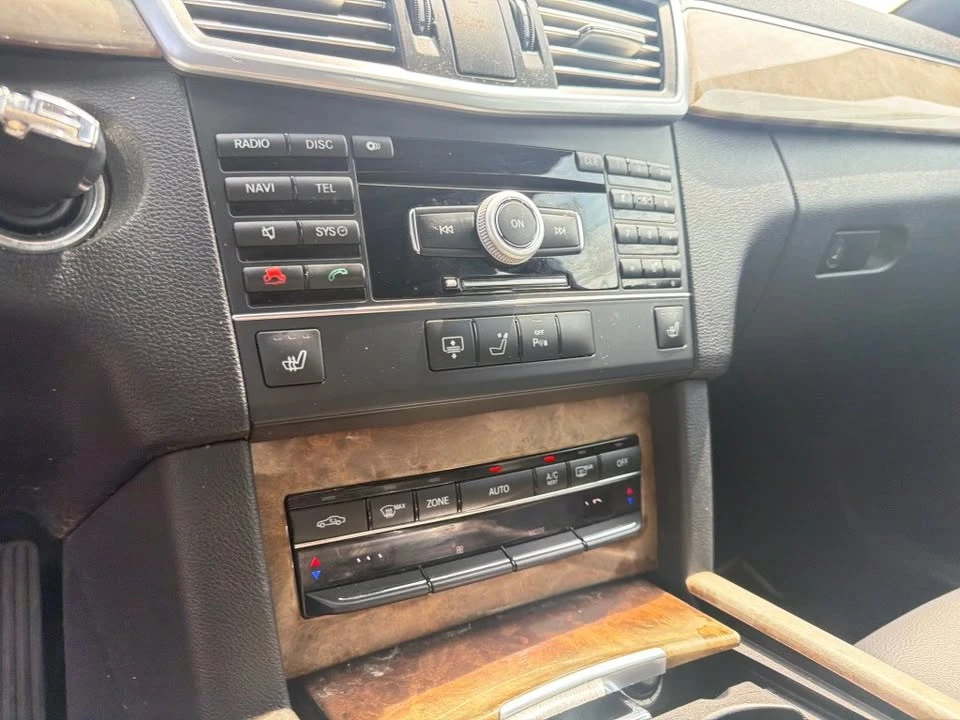 2011 Mercedes-Benz W212 E-Class - Image 14 of 15