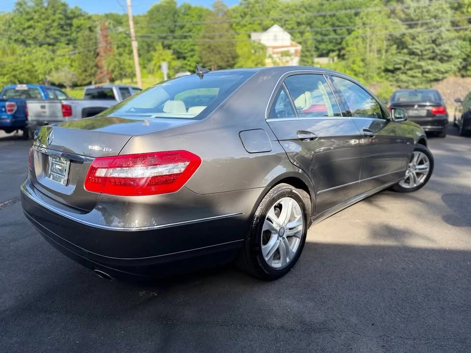 2011 Mercedes-Benz W212 E-Class - Image 8 of 20