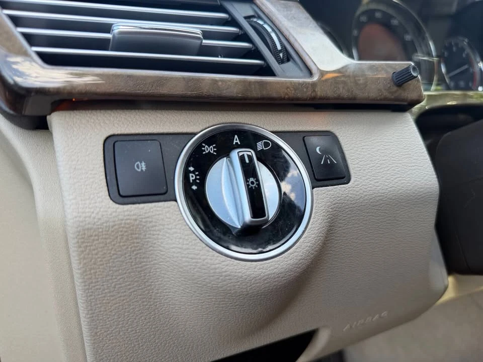 2011 Mercedes-Benz W212 E-Class - Image 13 of 20