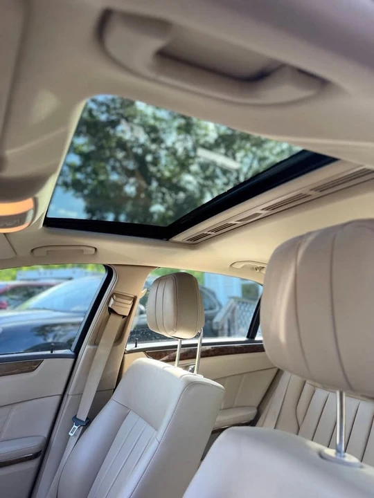 2011 Mercedes-Benz W212 E-Class - Image 18 of 20