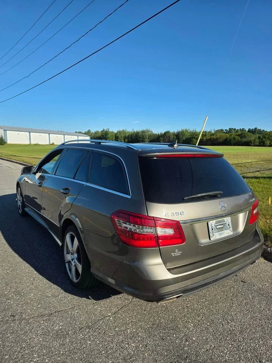 2011 Mercedes-Benz W212 E-Class - Image 3 of 8