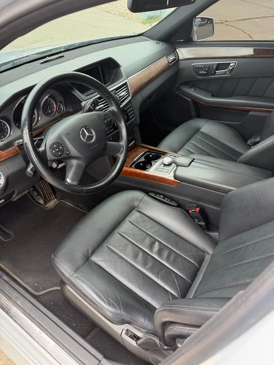 2011 Mercedes-Benz W212 E-Class - Image 4 of 6