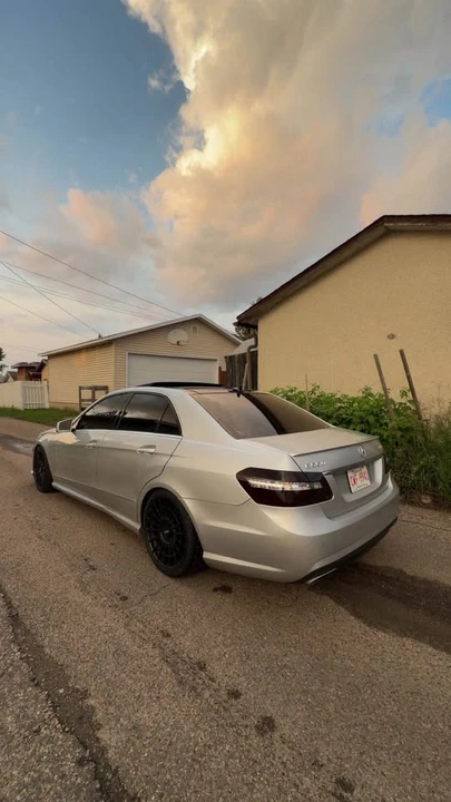 2011 Mercedes-Benz W212 E-Class - Image 2 of 6