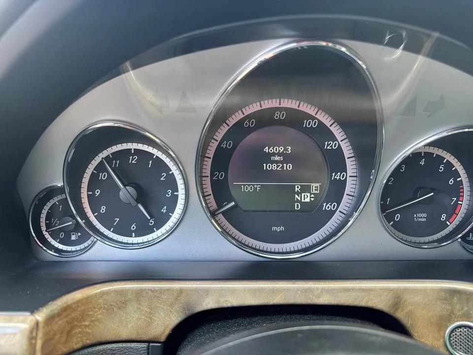 2011 Mercedes-Benz W212 E-Class - Image 12 of 18