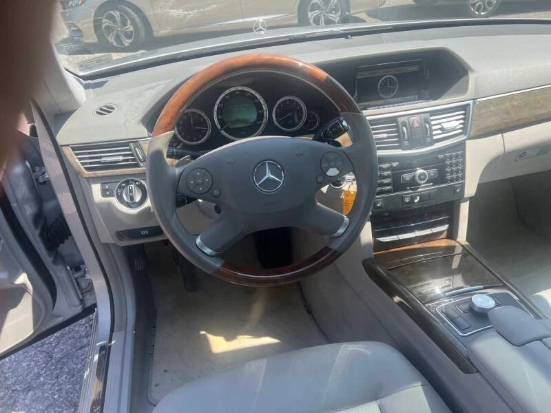 2011 Mercedes-Benz W212 E-Class - Image 15 of 18