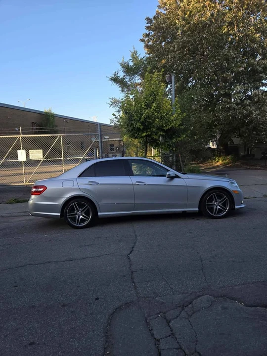 2011 Mercedes-Benz W212 E-Class - Image 5 of 7